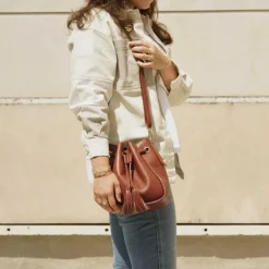 ABRIL sac seau en cuir